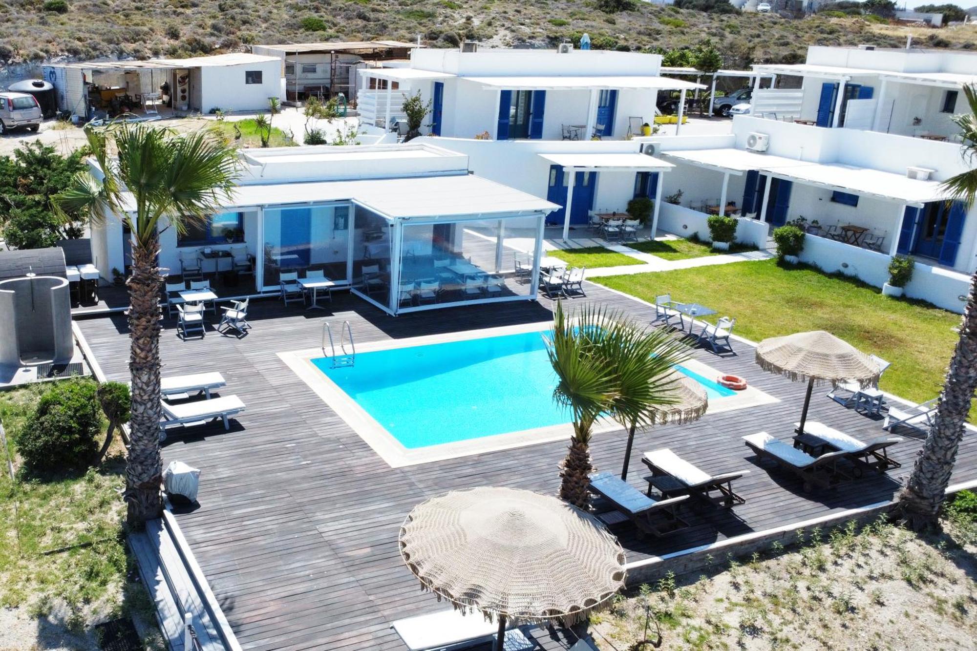 Argo-Milos Adamantas Exterior photo