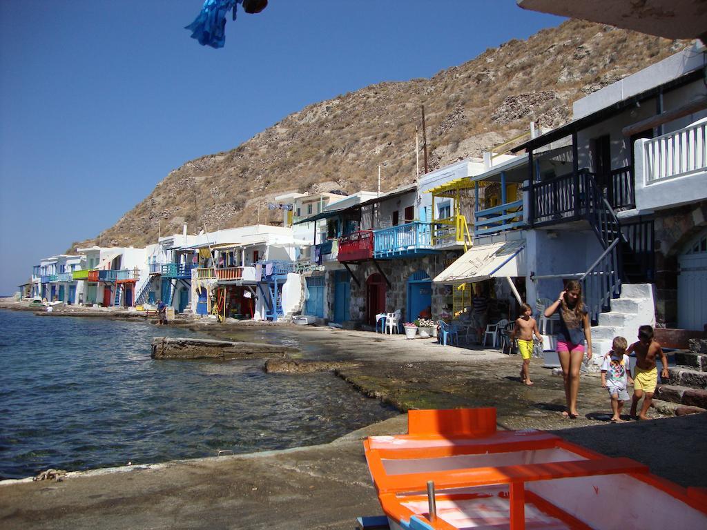 Argo-Milos Adamantas Exterior photo